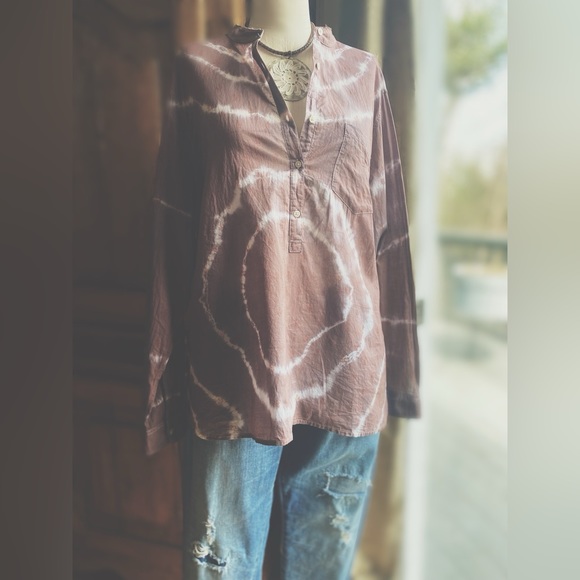 Dip Dye Peek A Boo Cacti Blouse - Picture 3 of 9